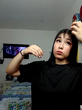 hot-shaved-baby from StripChat is Freechat