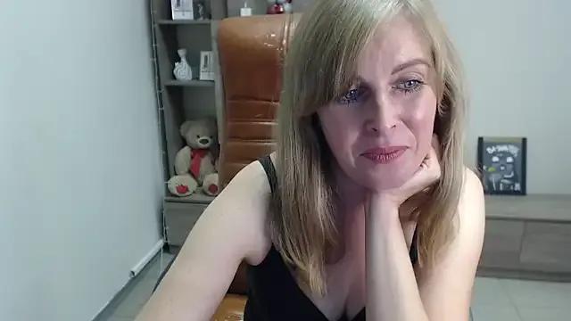 Hot_Milady from StripChat is Freechat