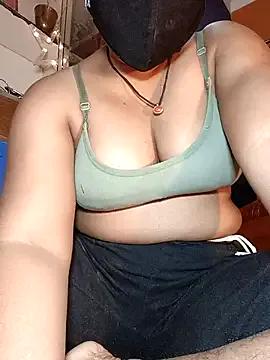 HotAishaa from StripChat is Freechat