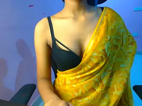 Hotnessgirl1 from StripChat is Freechat