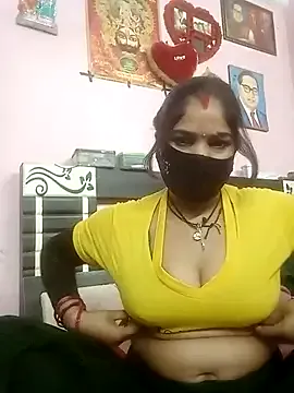 Hotsexy_bhabhiji from StripChat is Freechat