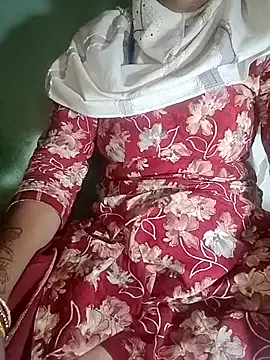 Hotty-Monaa from StripChat