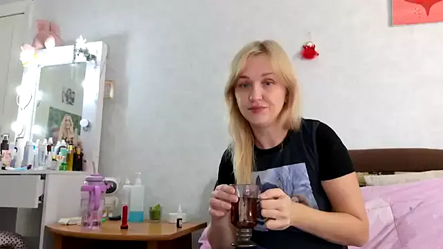 Hotty_Evochka from StripChat