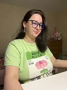 Girls: try live performances with matured performers, from dancing to quirks, in a variety of beautiful sex cams.