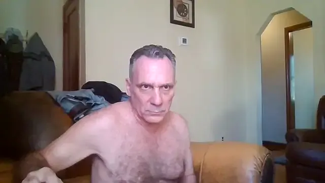 HunkofRock from StripChat is Freechat