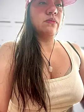 Iam__Cristal from StripChat is Freechat