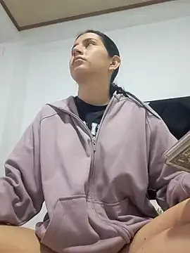 IAM_SARAH from StripChat is Freechat