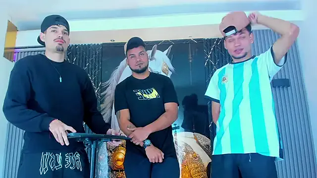 Girls: try live performances with matured performers, from dancing to quirks, in a variety of beautiful sex cams.