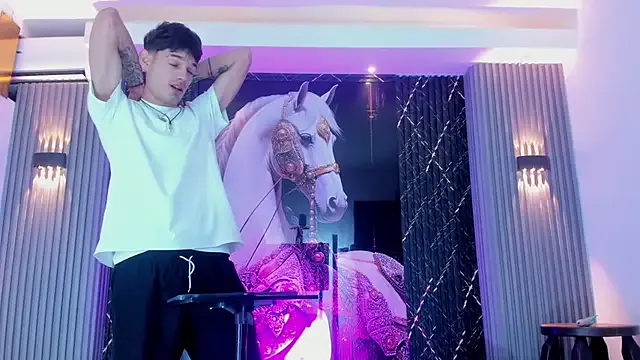 Iam_Steven from StripChat is Freechat