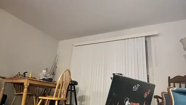 Iamtheshow from StripChat is Freechat