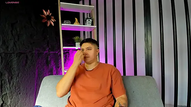 Girls: try live performances with matured performers, from dancing to quirks, in a variety of beautiful sex cams.