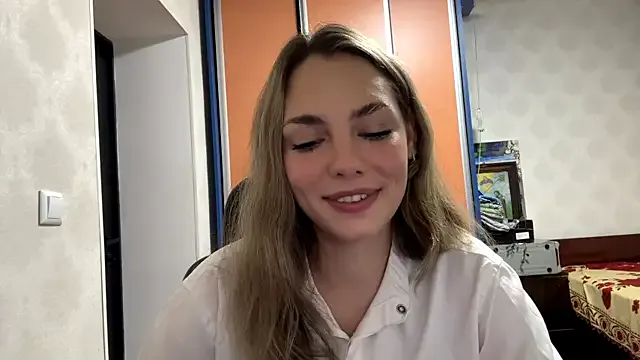 IlanaLafferty from StripChat is Freechat