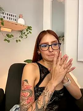 Im_sofiaa from StripChat is Freechat