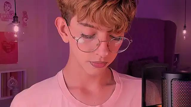 imDamiano from StripChat is Freechat