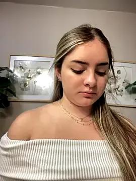 imlindapink from StripChat is Private