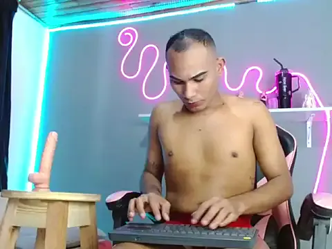 Imperial_lust from StripChat is Freechat