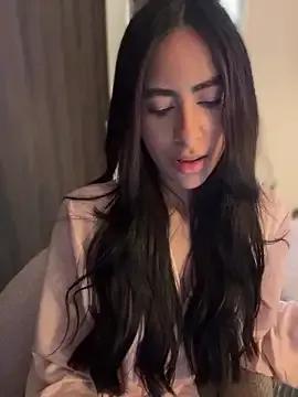imsaraah from StripChat is Freechat