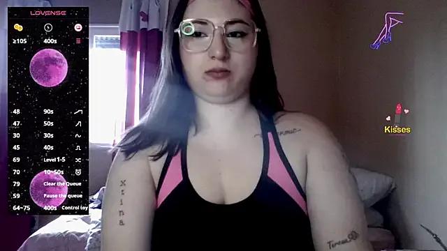 Girls: try live performances with matured performers, from dancing to quirks, in a variety of beautiful sex cams.