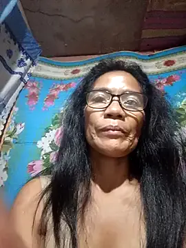 ImYourWoman_55 from StripChat