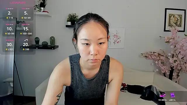 Inari_Okami_ from StripChat is Freechat