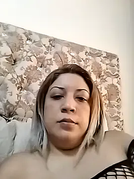 IndianLara from StripChat is Freechat