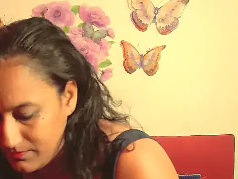 Indiansexyboobs18 from StripChat is Freechat