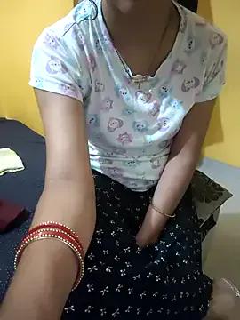 Innocent-pilla from StripChat is Freechat