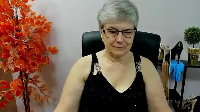 IrisDream from StripChat