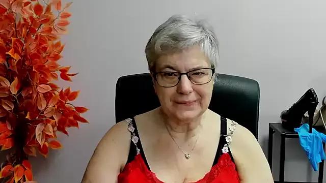 IrisDream from StripChat