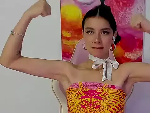 isa_martinexxx from StripChat is Freechat