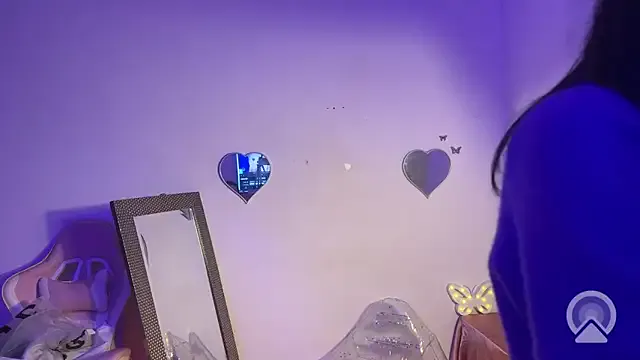 isa_martinexxx from StripChat is Freechat