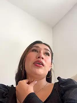Isa_Villamarin from StripChat is Freechat
