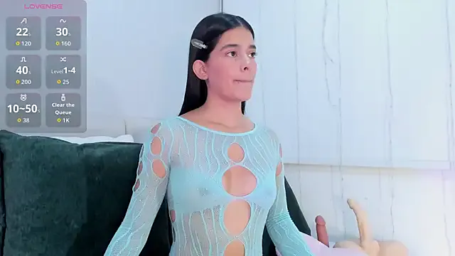 Isaa_Queen from StripChat