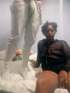 isabel_and_hekler from StripChat is Freechat