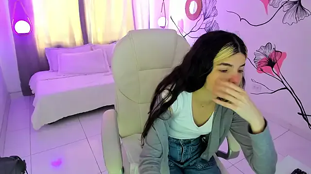 Girls: try live performances with matured performers, from dancing to quirks, in a variety of beautiful sex cams.