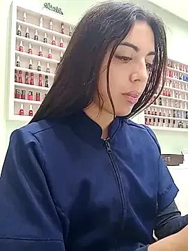 isabella048 from StripChat is Freechat