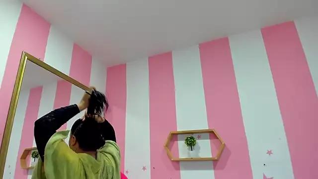 Girls: try live performances with matured performers, from dancing to quirks, in a variety of beautiful sex cams.
