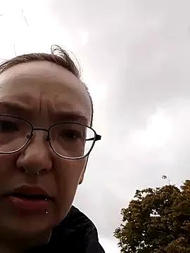 Isabella_Geney from StripChat is Freechat