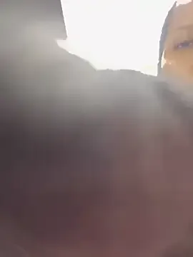 IsabellaJoness_ from StripChat is Freechat