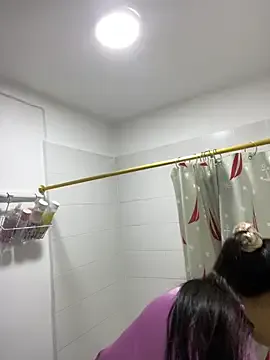 IsabellaJoness_ from StripChat is Freechat