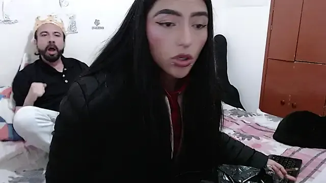 Girls: try live performances with matured performers, from dancing to quirks, in a variety of beautiful sex cams.