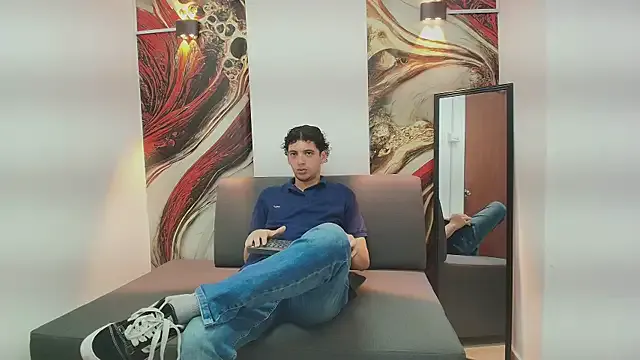 Girls: try live performances with matured performers, from dancing to quirks, in a variety of beautiful sex cams.