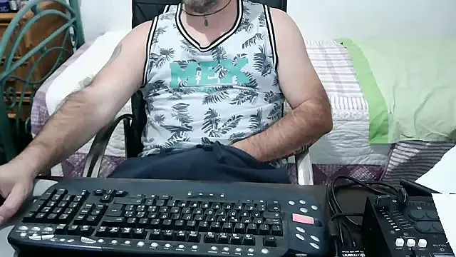 Italian_dark_desire from StripChat is Freechat