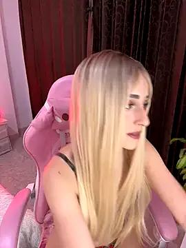 itsmadely from StripChat is Freechat