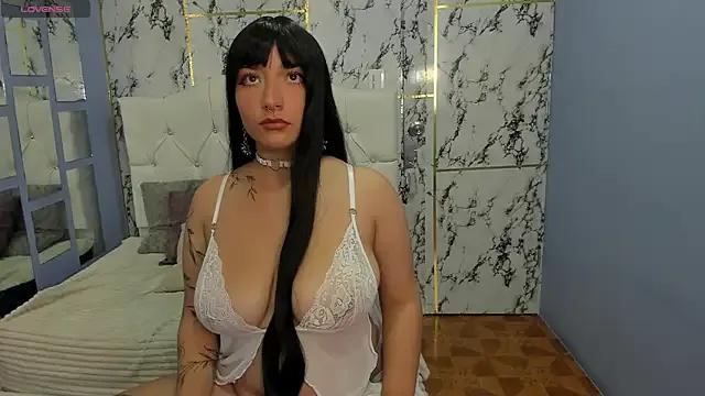 Itsuki_N from StripChat is Freechat
