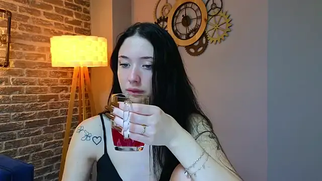 Girls: try live performances with matured performers, from dancing to quirks, in a variety of beautiful sex cams.