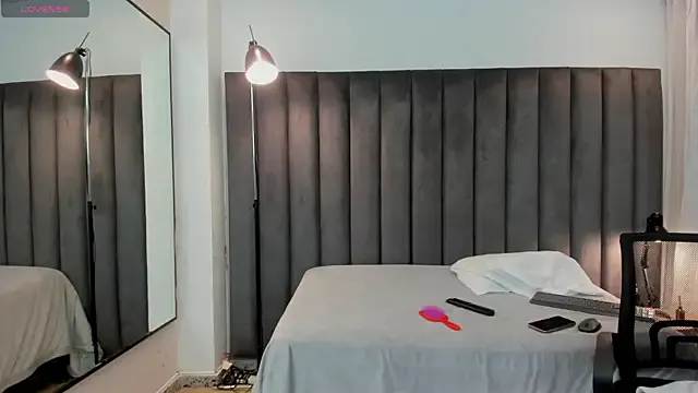 Girls: try live performances with matured performers, from dancing to quirks, in a variety of beautiful sex cams.