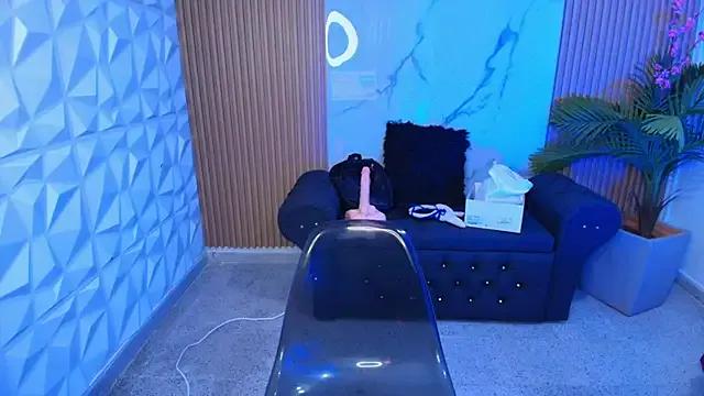 Girls: try live performances with matured performers, from dancing to quirks, in a variety of beautiful sex cams.