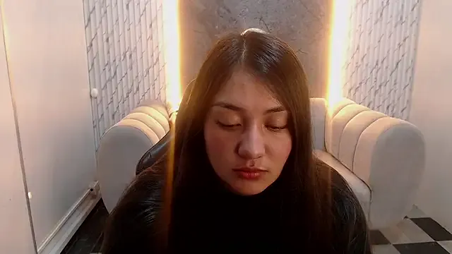 Ivony18_b from StripChat is Freechat