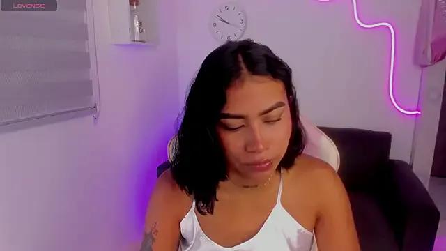 Ivyy_Moon_ from StripChat is Freechat